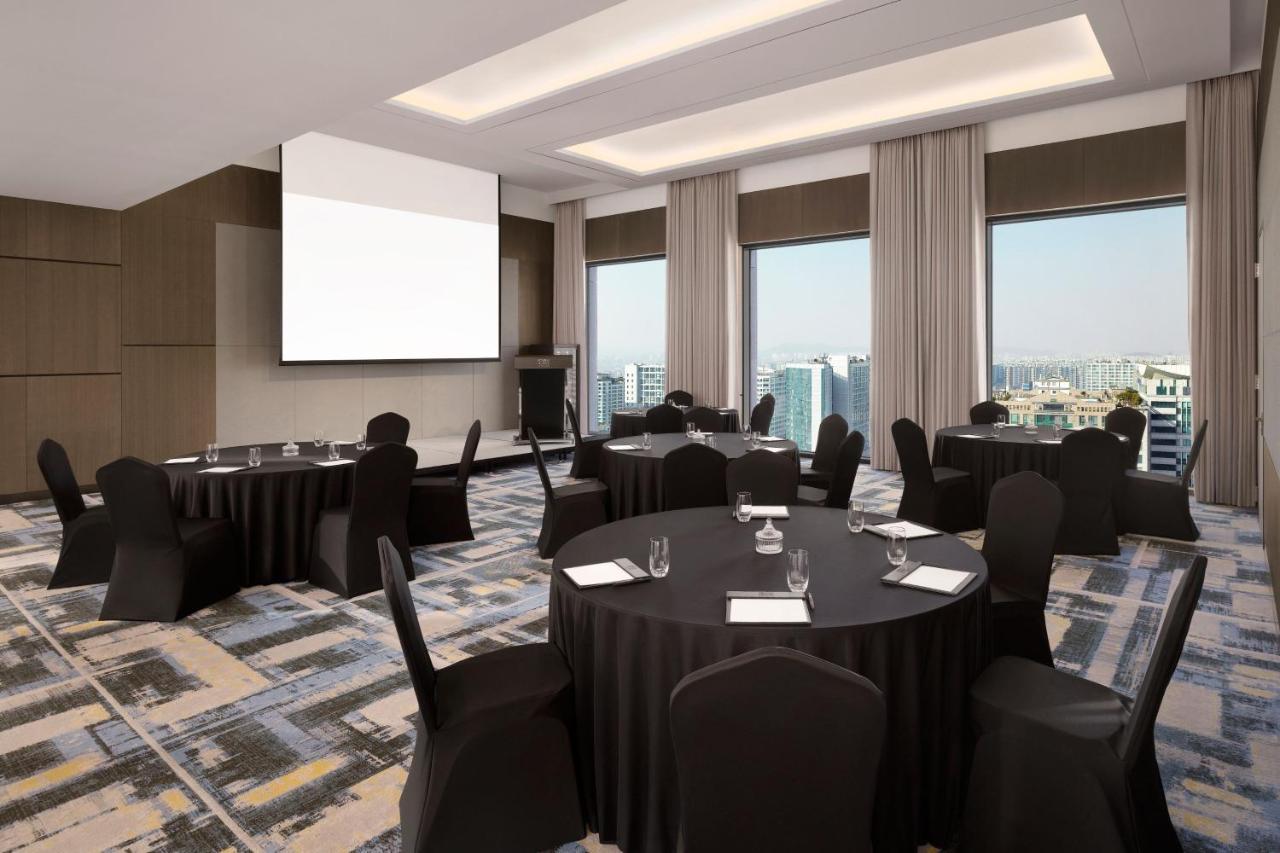 Four Points By Sheraton Suwon Exteriér fotografie