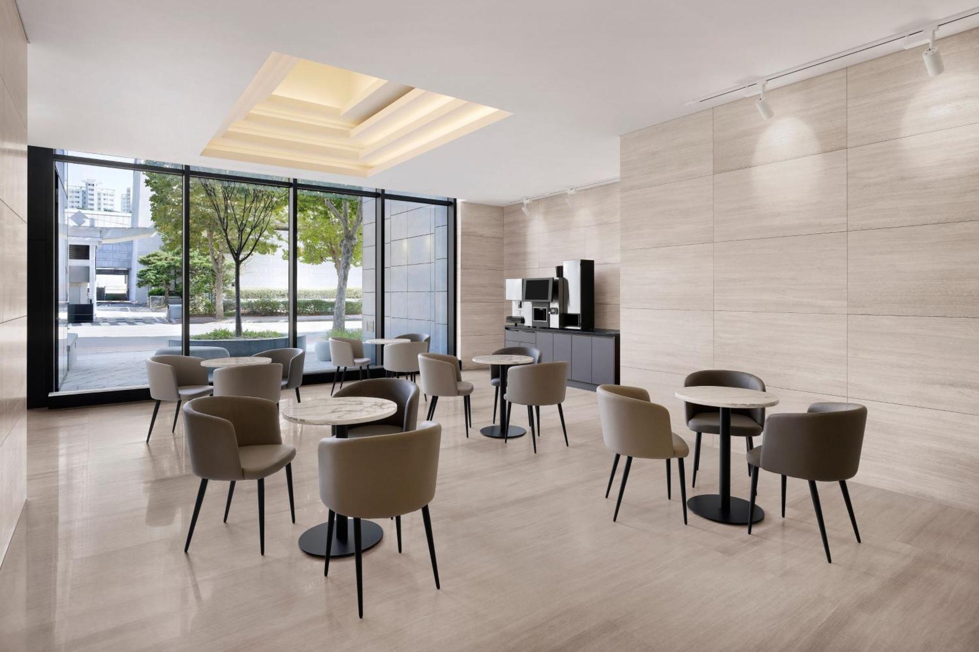 Four Points By Sheraton Suwon Exteriér fotografie